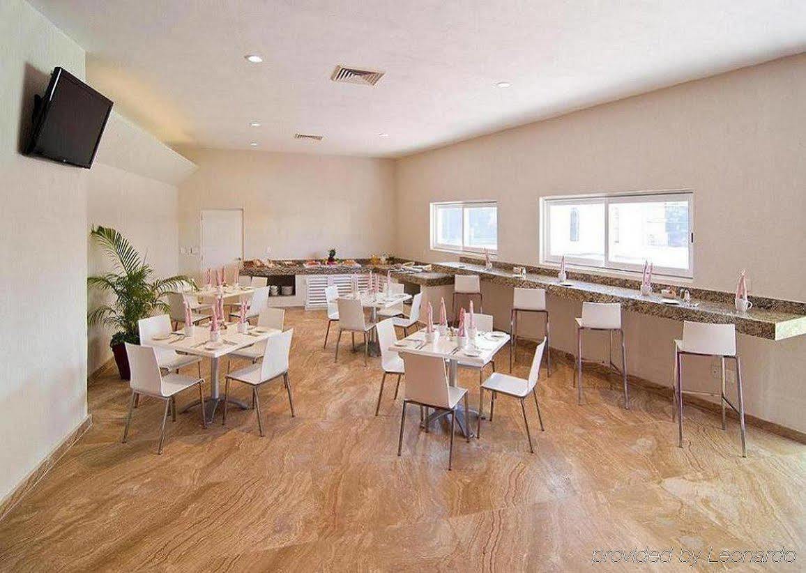 Hotel Margaritas Cancun Restaurant photo
