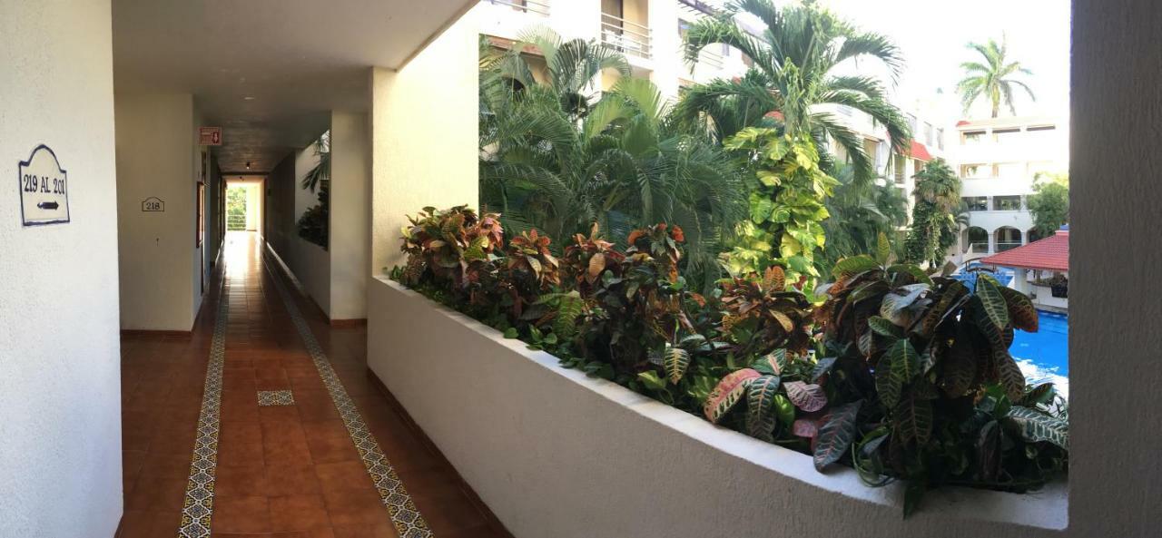 Hotel Margaritas Cancun Exterior photo